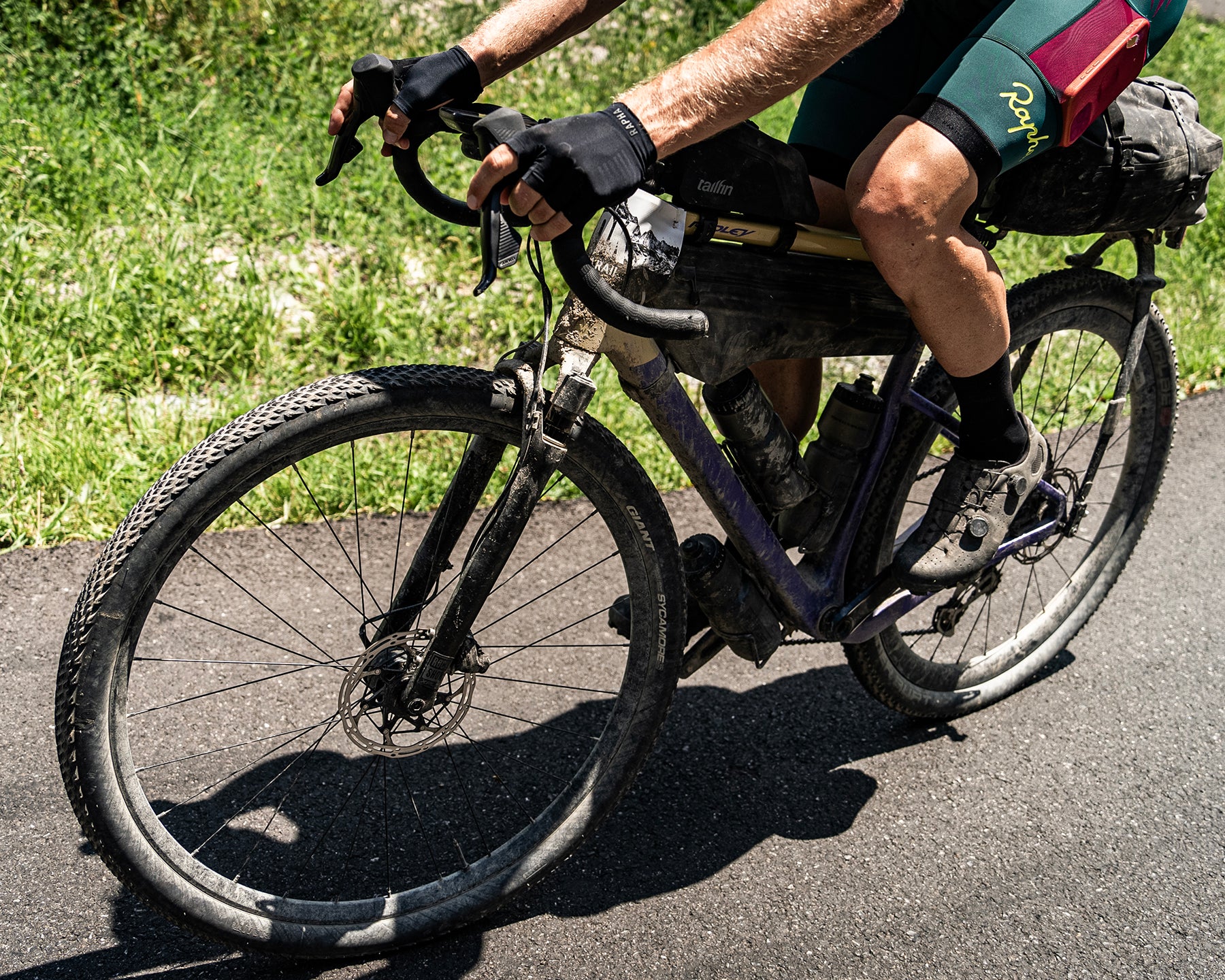 MX333 on Gravel bike