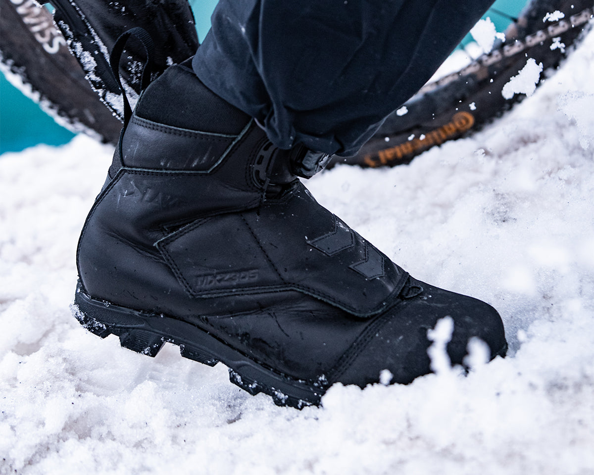 MXZ305 in snow